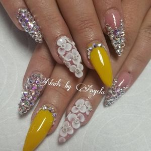 Meet your Posher, Angela